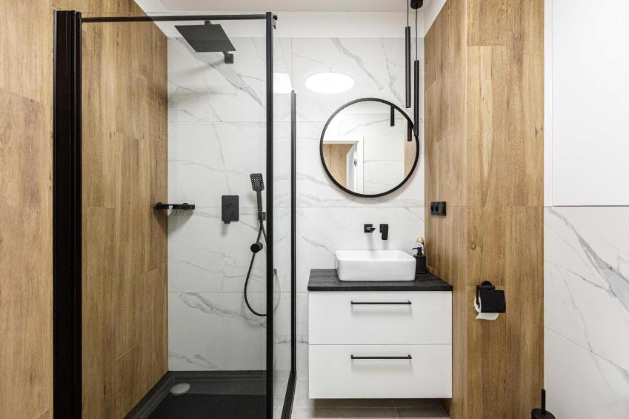 Urban Chic - Studio Apartment - Odra View&Witolda Wroclaw Luaran gambar
